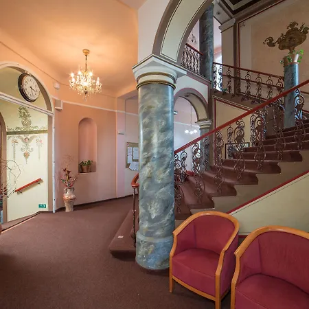 فندق Metropol 3*