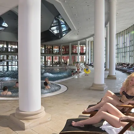 Metropol Hotel 3*