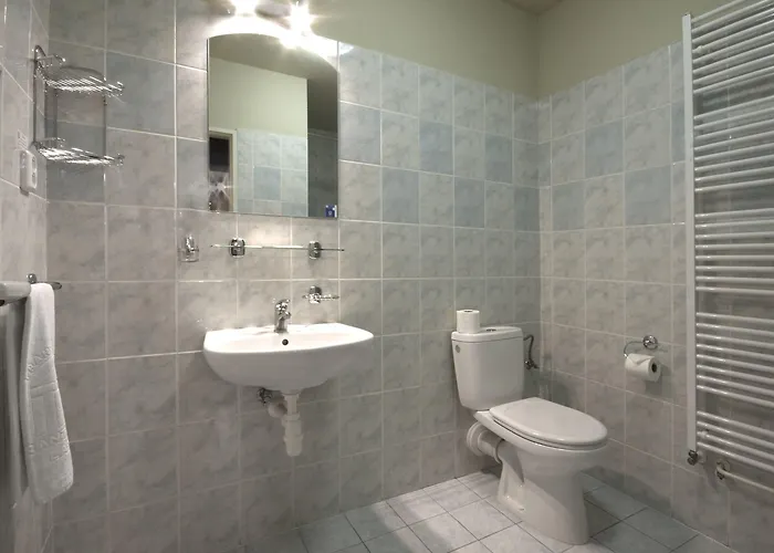 Metropol 3*